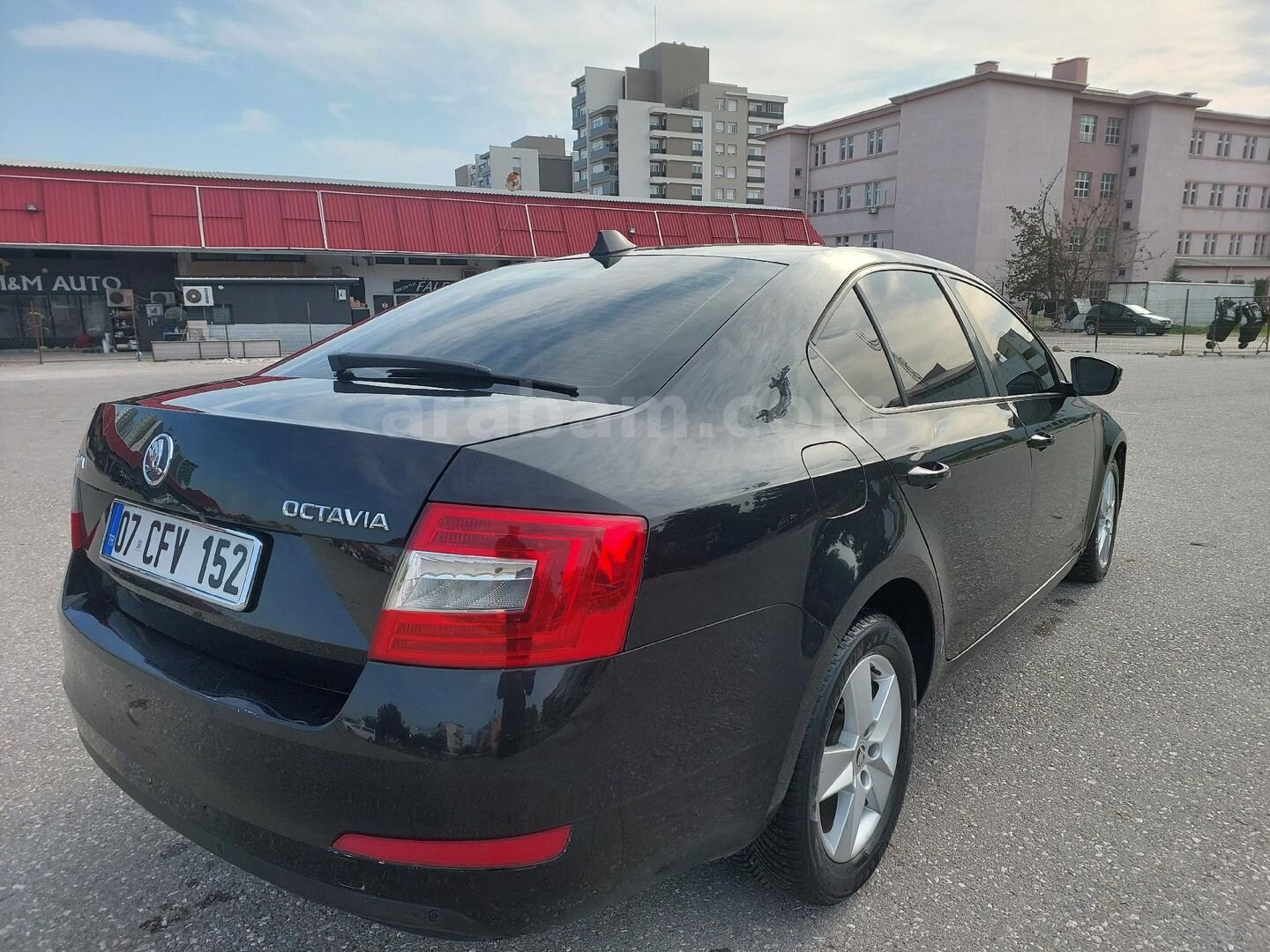 Galeriden Skoda Octavia 1.6 TDI Ambiente 2014 Model Antalya 398.000 km Siyah 3