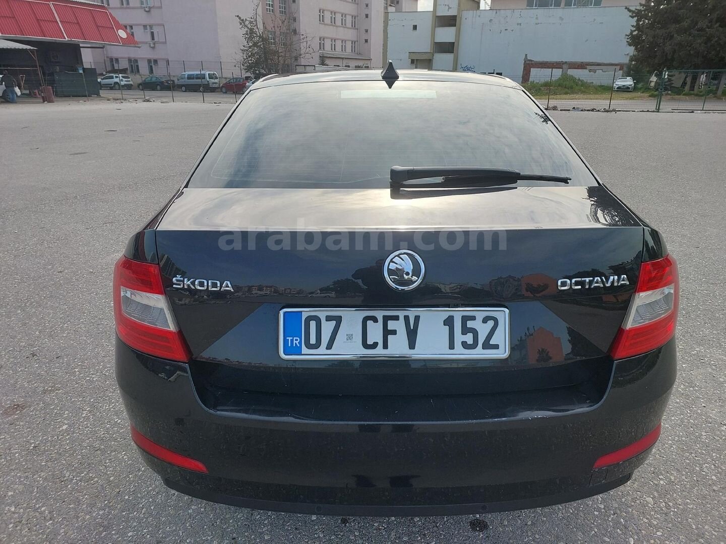 Galeriden Skoda Octavia 1.6 TDI Ambiente 2014 Model Antalya 398.000 km Siyah 6