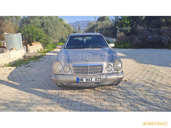 Sahibinden Mercedes - Benz E 200 Elegance 1999 Model  507.000 km Altın