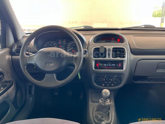 Sahibinden Renault Clio 1.4 16w RXT 2001 Model  199000 km Mavi