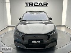 TRCAR 2023 MUSTANG MACH-E4 PREMİUM 4X4 UZUN MENZİL 370 HP
