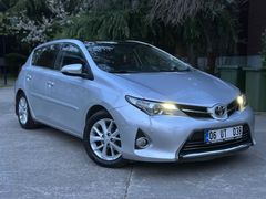 Galeriden Toyota Auris 1.6 Premium 2014 Model İstanbul