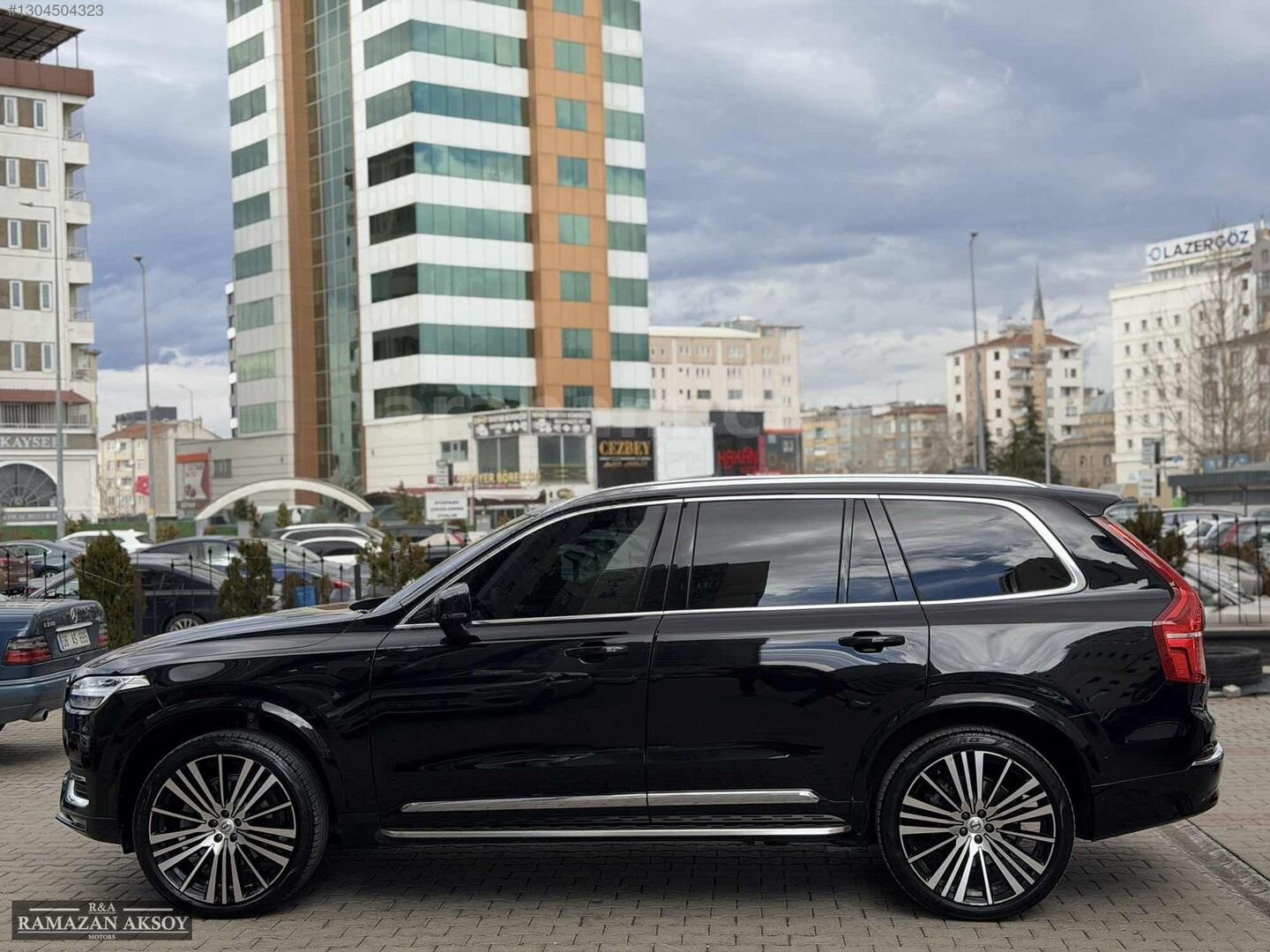 RA MOTORS XC90 DÜŞÜK KM 7 KİŞİLİK İÇİ TABA HATASIZ BENZİN HYBRİD 7