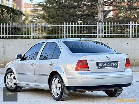 ERN AUTO'DAN 2000 MODEL VW BORA 1.6 COMFORT 305 BIN KM DEĞİŞENSZ