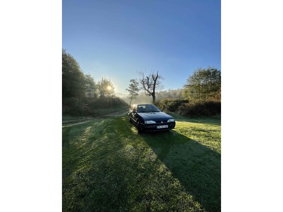 Sahibinden Renault R 19 1.4 Europa RL 1997 Model  263.000 km Mavi (metalik)