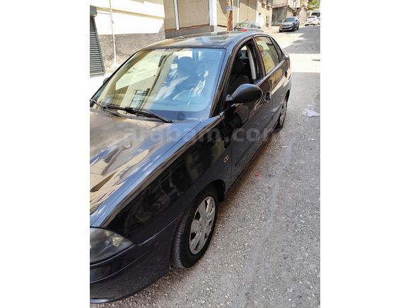 Sahibinden Seat Cordoba 1.4 Costa 2006 Model  226.000 km Siyah
