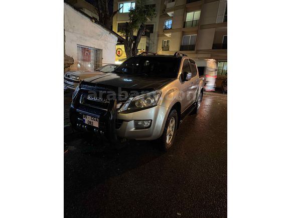 Sahibinden Isuzu D-Max 2.5 4x4 V-Cross 2014 Model 