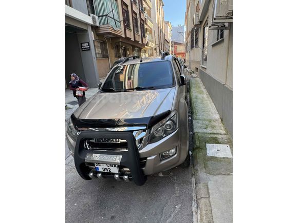 Sahibinden Isuzu D-Max 2.5 4x4 V-Cross 2014 Model 
