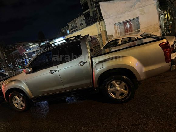 Sahibinden Isuzu D-Max 2.5 4x4 V-Cross 2014 Model 