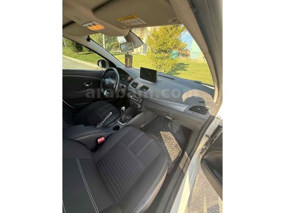 Sahibinden Renault Megane 1.6 Touch Plus 2015 Model 