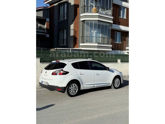 Sahibinden Renault Megane 1.6 Touch Plus 2015 Model 