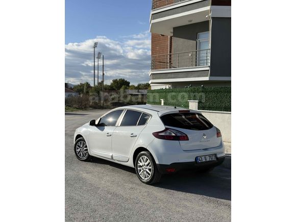 Sahibinden Renault Megane 1.6 Touch Plus 2015 Model 