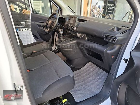 2023 MODEL HATASIZ MAXİ 2+1 20 BİN KM %20 KDV