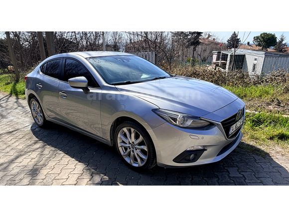 Sahibinden Bakımlı Mazda 3 1.5 SkyActive-D Power Sense 2016 Dizel / Otomatik