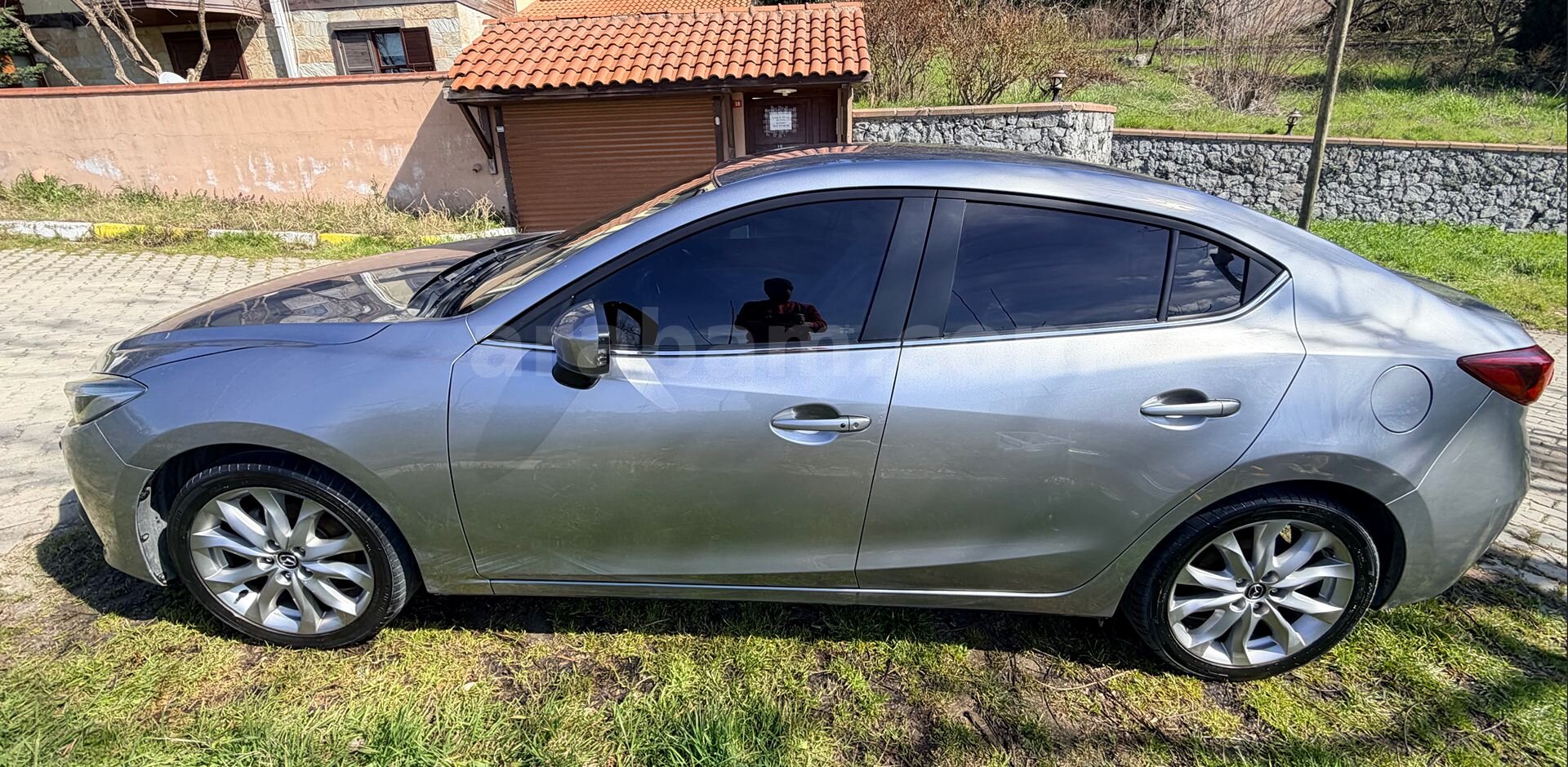Sahibinden Mazda 3 1.5 SkyActive-D Power Sense 2016 Model İstanbul 266.000 km Gri (metalik) 5