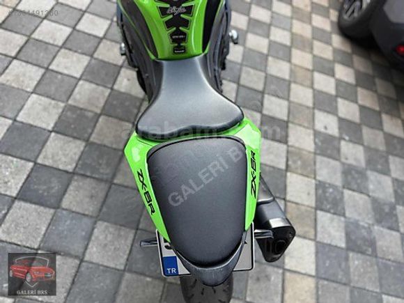Galeriden Kawasaki Ninja ZX 6R 2009 Model İstanbul 73.000 km Yeşil