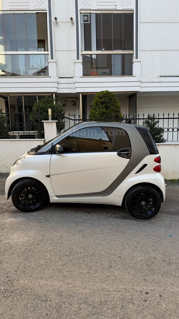 Sahibinden Smart ForTwo 1.0 Passion 2011 Model İstanbul 197.000 km Beyaz 4