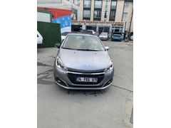 Sahibinden Peugeot 208 1.5 BlueHDi Signature Dynamic 2020 Model  102.000 km Bej