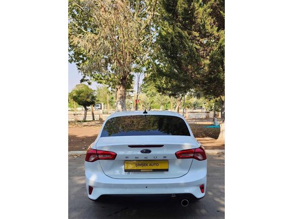 ŞİMŞEK AUTO'DAN 2020 FORD FOCUS 1.5 DİZEL OTOMATİK
