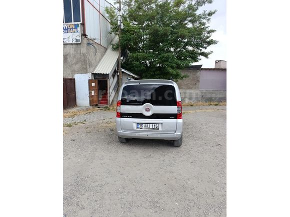 Sahibinden Fiat Fiorino Combi 1.3 Multijet Emotion 2013 Model  135.000 km Gri (Gümüş)