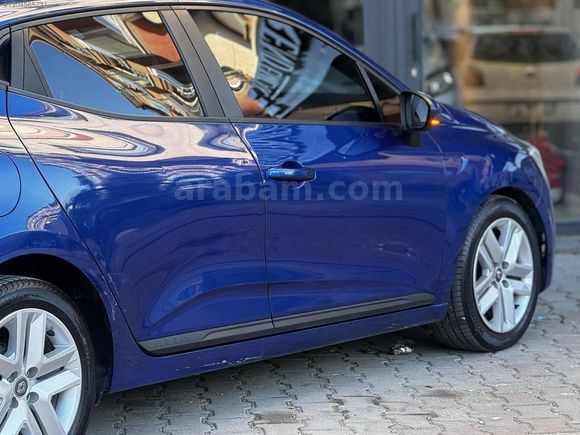 GÜMÜŞ GRUP / HATASIZ / LANSMAN / 12 TASKSİT / 65.000KM / CLIO