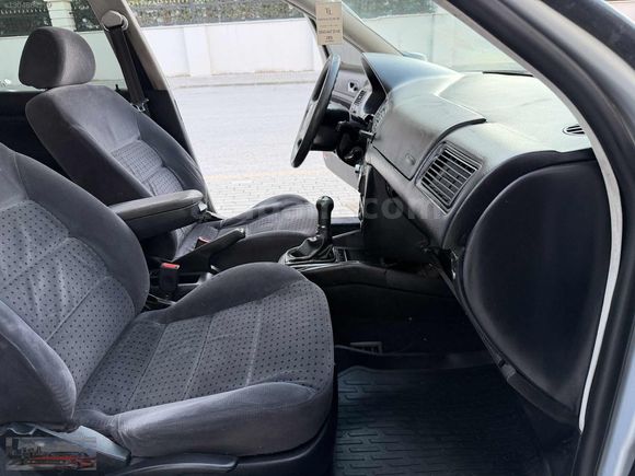 ÇAKIR OTOMOTİV'DEN SANRUFFLU 1999 MODEL GOLF4