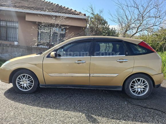 Sahibinden Ford Focus 1.6 Ghia 2001 Model
