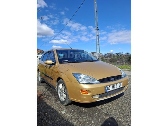 Sahibinden Ford Focus 1.6 Ghia 2001 Model