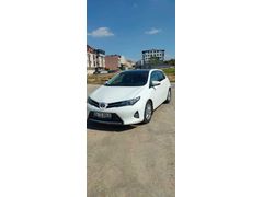 Sahibinden Toyota Auris 1.4 D-4D Premium 2013 Model İstanbul 152.000 km Beyaz