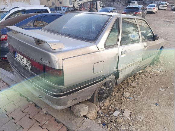 Galeriden Renault 21 Elazığ