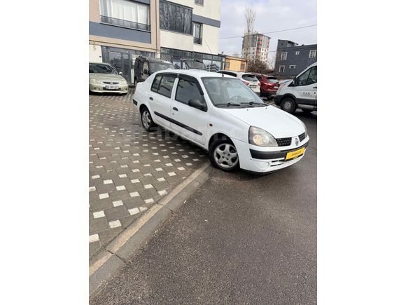 Favorilere özel  Renault Clio 1.4 Expression 2002
