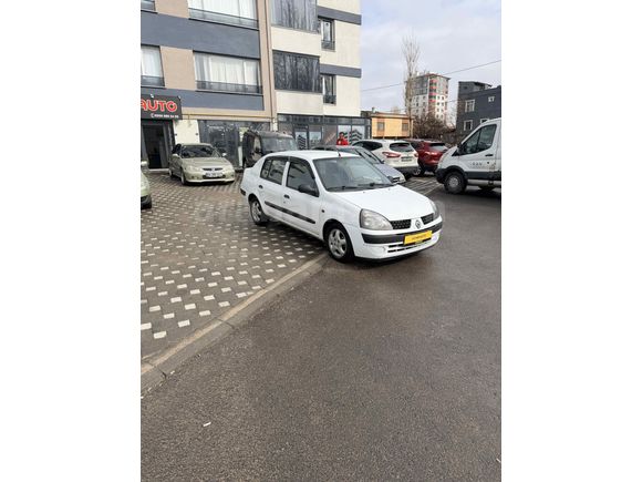 Favorilere özel  Renault Clio 1.4 Expression 2002