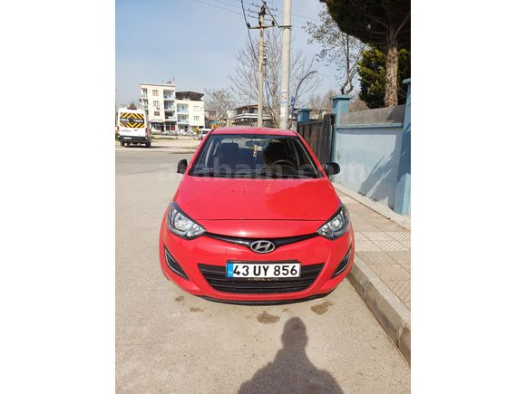 Sahibinden Hyundai i20 1.2 D-CVVT Jump 2012 Model  113.500 km Kırmızı