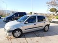 Tek parça boyalı değişensiz Clio