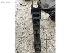 POLO ORJ ÇIKMA ORTA KONSOL