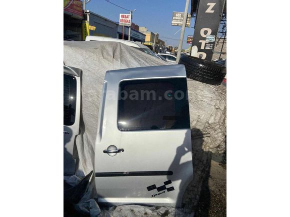 Caddy arka sol sürgülü kapı dolu