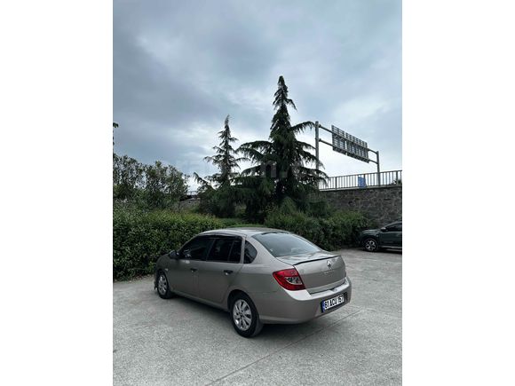 Renault symbol 2009 (Aciliyeti vardır)