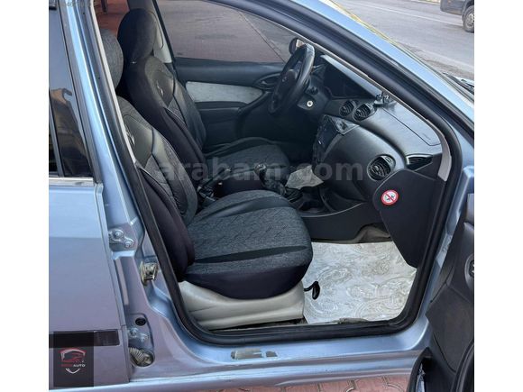ERZİN AUTO'DAN 2004 MODEL FOCUS 1.6 GHİA BAKIMLI MASRAFSIZ