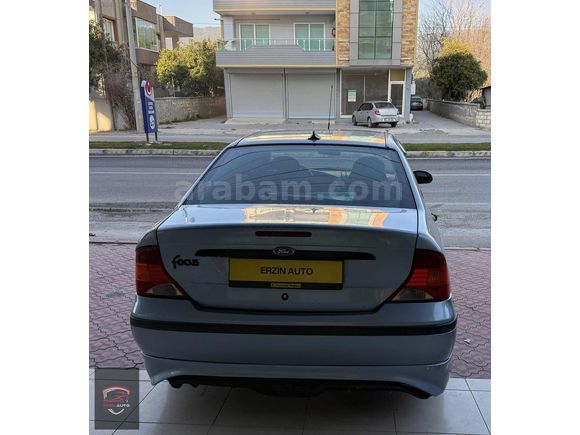 ERZİN AUTO'DAN 2004 MODEL FOCUS 1.6 GHİA BAKIMLI MASRAFSIZ