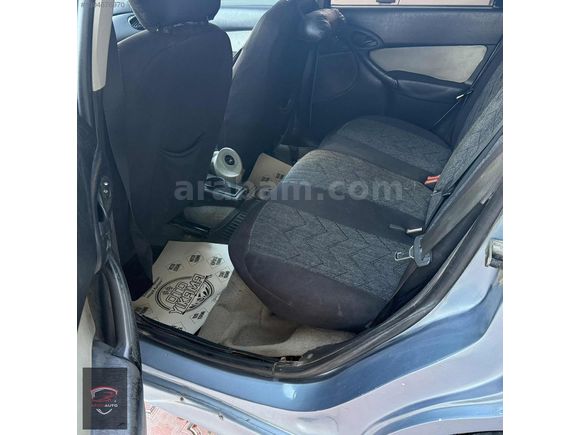 ERZİN AUTO'DAN 2004 MODEL FOCUS 1.6 GHİA BAKIMLI MASRAFSIZ