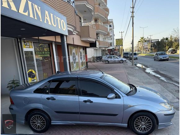ERZİN AUTO'DAN 2004 MODEL FOCUS 1.6 GHİA BAKIMLI MASRAFSIZ