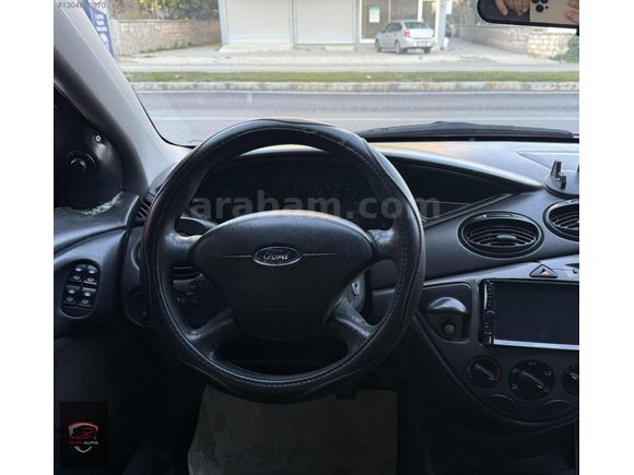 ERZİN AUTO'DAN 2004 MODEL FOCUS 1.6 GHİA BAKIMLI MASRAFSIZ
