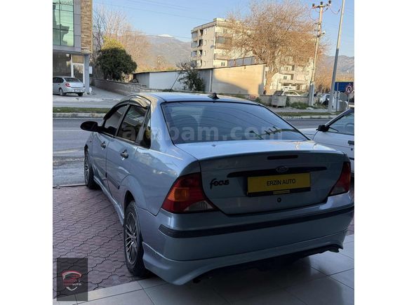 ERZİN AUTO'DAN 2004 MODEL FOCUS 1.6 GHİA BAKIMLI MASRAFSIZ