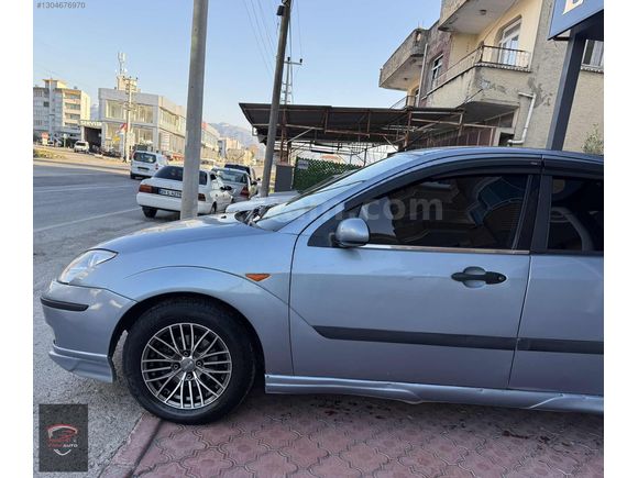 ERZİN AUTO'DAN 2004 MODEL FOCUS 1.6 GHİA BAKIMLI MASRAFSIZ