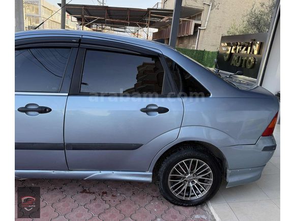 ERZİN AUTO'DAN 2004 MODEL FOCUS 1.6 GHİA BAKIMLI MASRAFSIZ