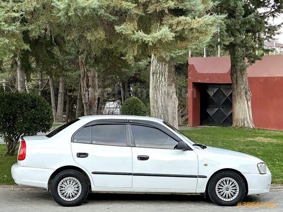 KLİMALI HYUNDAİ ACCENT 1.5 CRDİ ADMİRE 2003 MODEL ! ! !