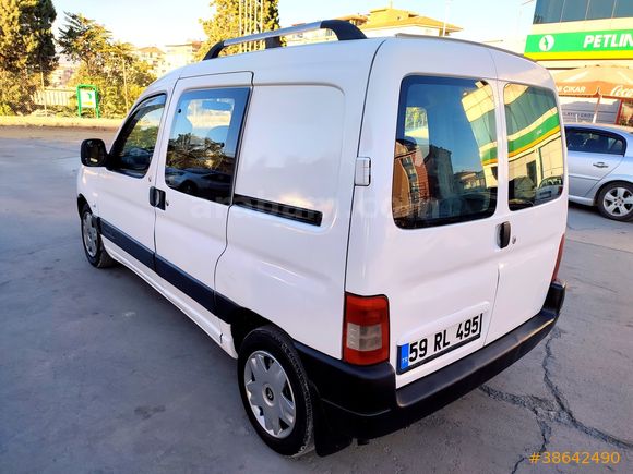 ÇİFT SÜRGÜLÜ CİTROEN BERLINGO 1.9 D 2006 MODEL KARTA 12 TAKSİT !