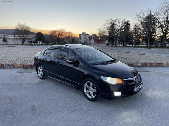 DALYAN OTOMOTİVDEN MÜKEMMEL TEMİZLİKTE HONDA CIVIC FD6