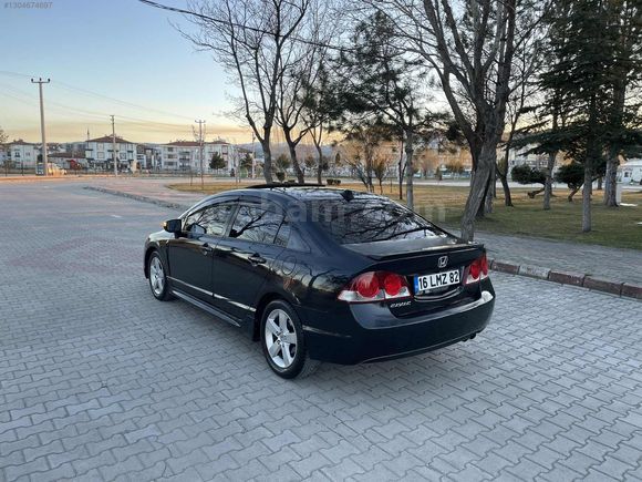 DALYAN OTOMOTİVDEN MÜKEMMEL TEMİZLİKTE HONDA CIVIC FD6