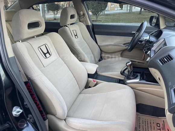 DALYAN OTOMOTİVDEN MÜKEMMEL TEMİZLİKTE HONDA CIVIC FD6